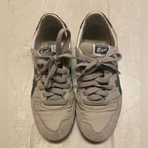 Onitsuka Tiger - grey sneakers